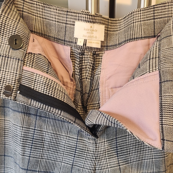 Kate Spade trousers in a US 4. Pink lining, front and back pockets. - Picture 2 of 4
